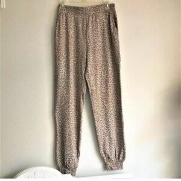 beachlunchlounge Taupe Leopard Print Pantsuit set of two size M - Picture 4 of 5